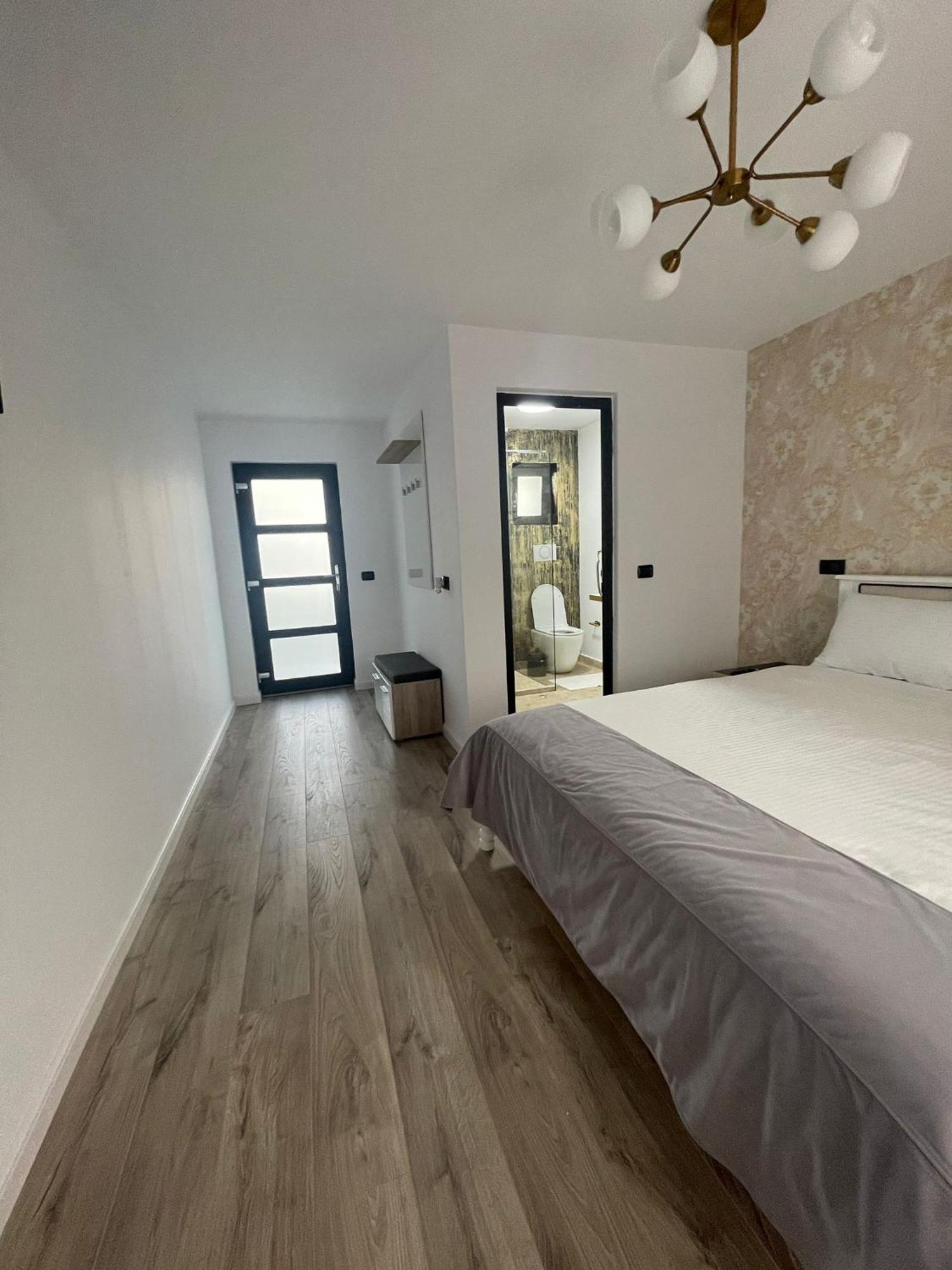 Cataleya House Hotel Oesti-Paminteni Buitenkant foto