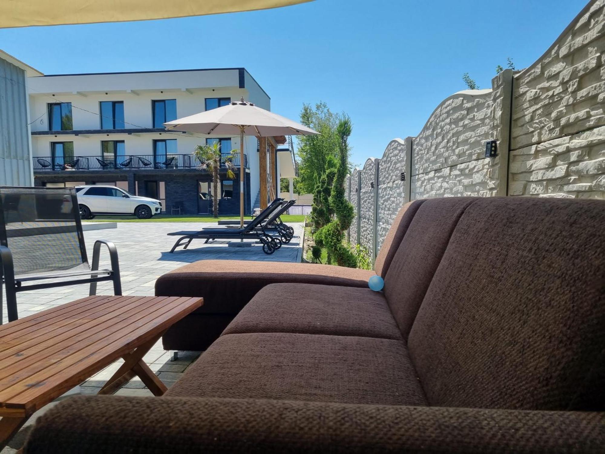 Cataleya House Hotel Oesti-Paminteni Buitenkant foto